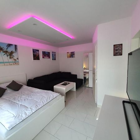 Miami Apartment Paderborn Buitenkant foto