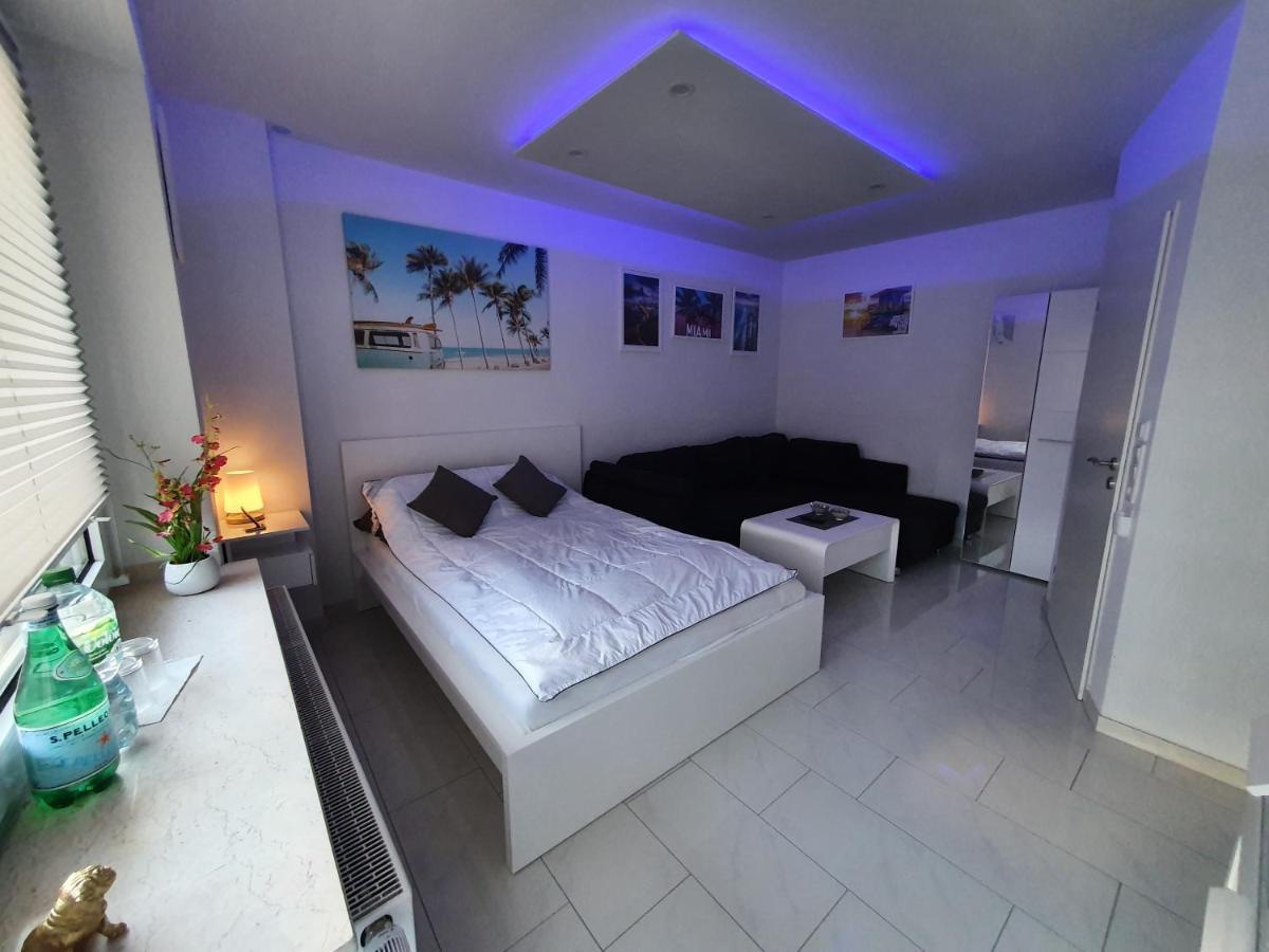 Miami Apartment Paderborn Buitenkant foto