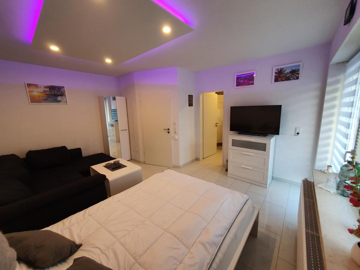 Miami Apartment Paderborn Buitenkant foto